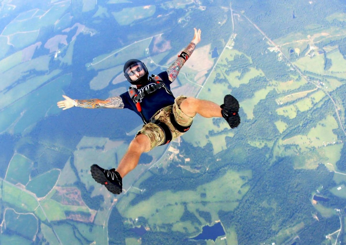 The Thrill of Freefall: What to Expect on Your First Skydive