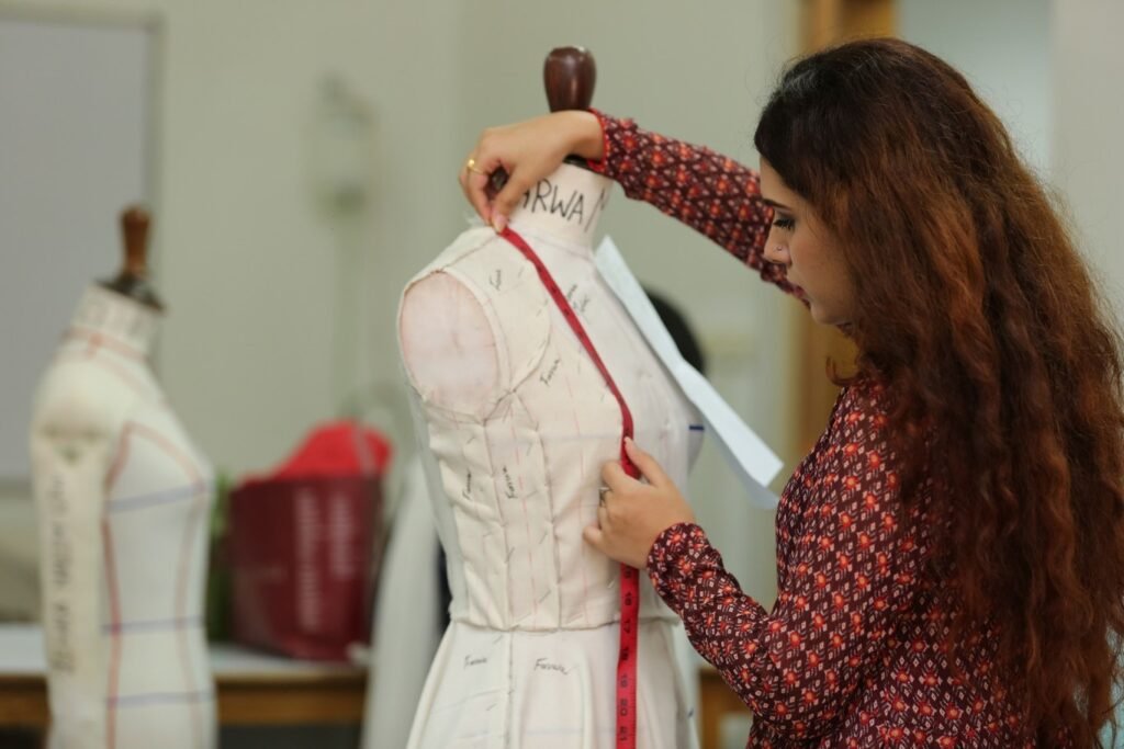 Fashion Design Courses: A Step-by-Step Guide to Enrollment