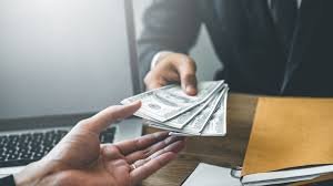 Top Tips for Finding the Best Instant Cash Loans Online